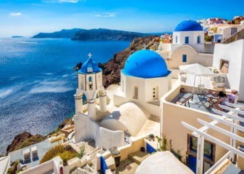 Motives Greece is the sort of famous vacation destination 4