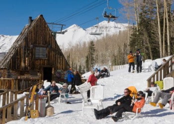 The Best Ski Resorts In Aspen 4