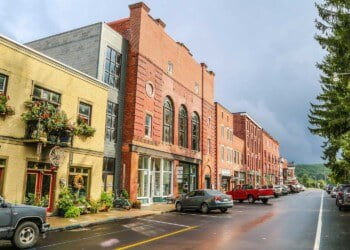These are the ten coolest small cities in America 5