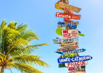 Travelers cancel journey plans 4