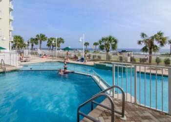 Luxurious Sea Scape Resorts for an Unforgettable Experience 8